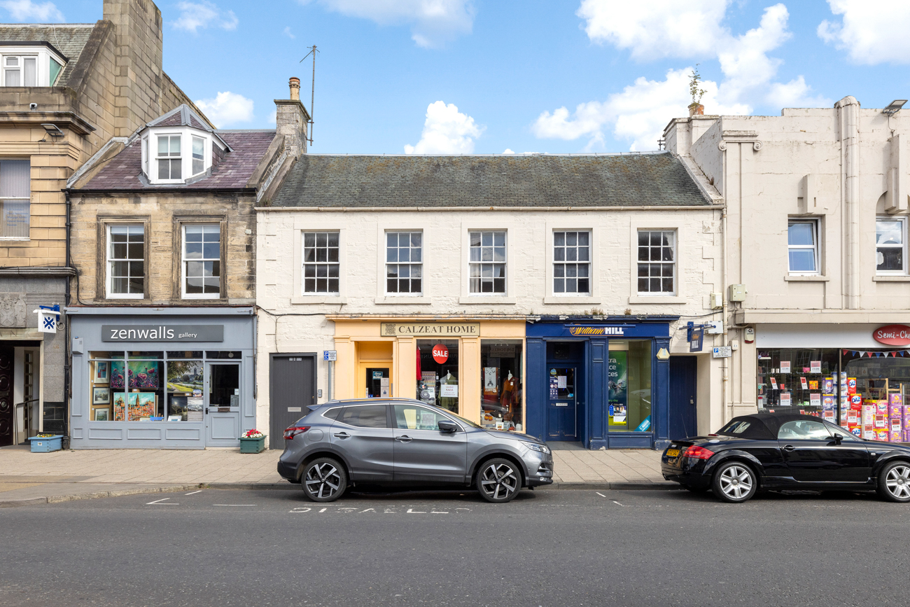 Peebles Self-Catering Apartment – 66 High Street, Peebles